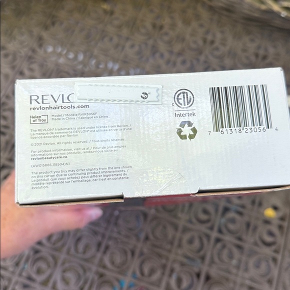 Revlon Wave Master Hair Styler - Black and Red - Picture 5 of 6